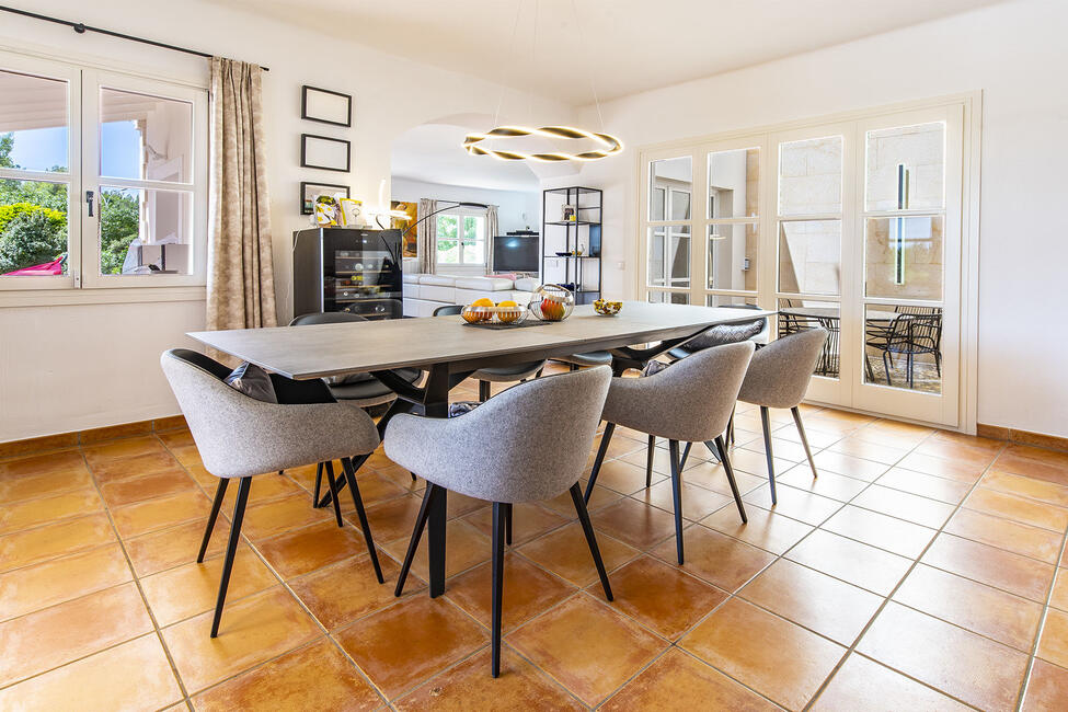 Sonnige Villa mit herrlichem Garten und Pool in Santa Ponsa