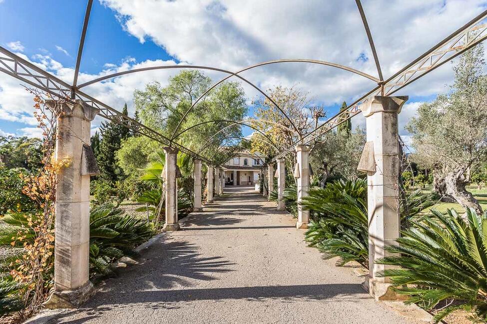 Precioso chalet con piscina y jardín en Palmanyola