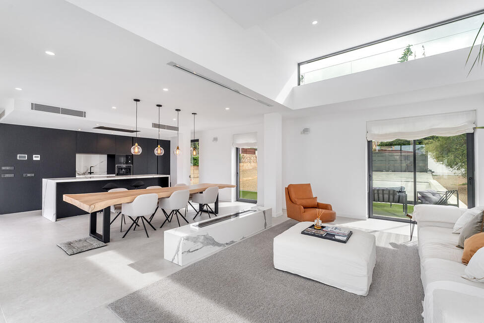 Attraktive Neubau-Villa mit Pool und Weitblick in Sa Cabaneta