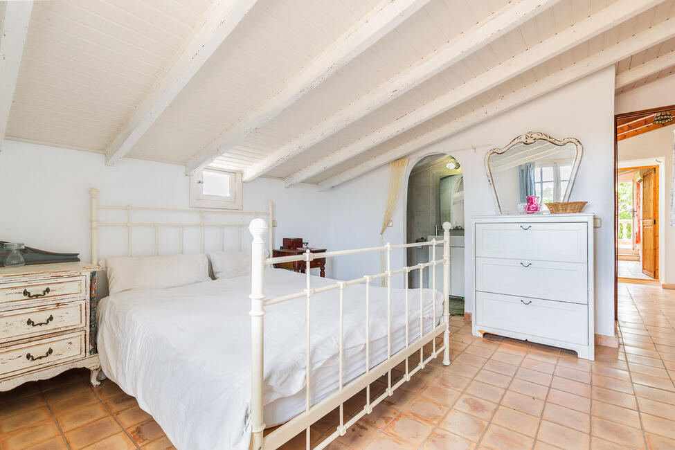 Multigenerational family finca with 11 rooms in Santa Maria del Cami