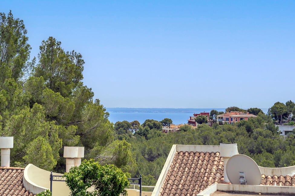 Schönes Apartment mit Gemeinschaftspool neben dem Golfplatz in Bendinat
