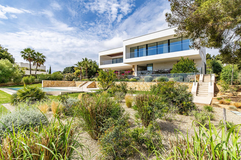 Luxuriöse Neubauvilla mit fantastischem Meerblick in Sol de Mallorca