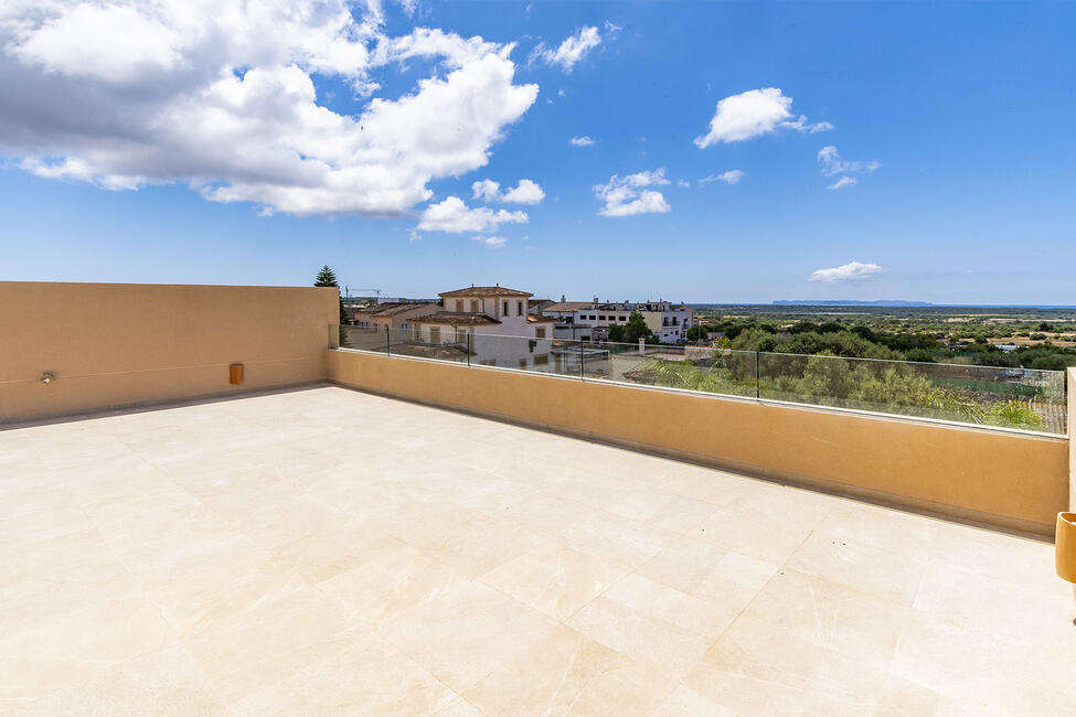 Atractiva casa adosada de nueva construcción con piscina en Ses Salines