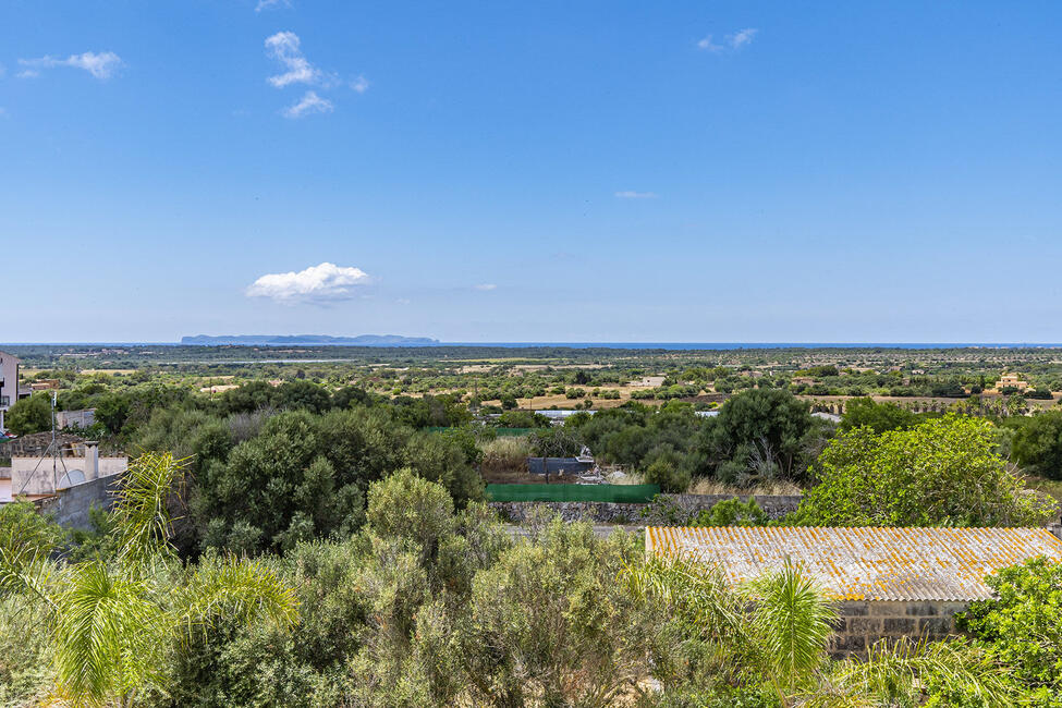 Attractive new built terraced house with pool in Ses Salines