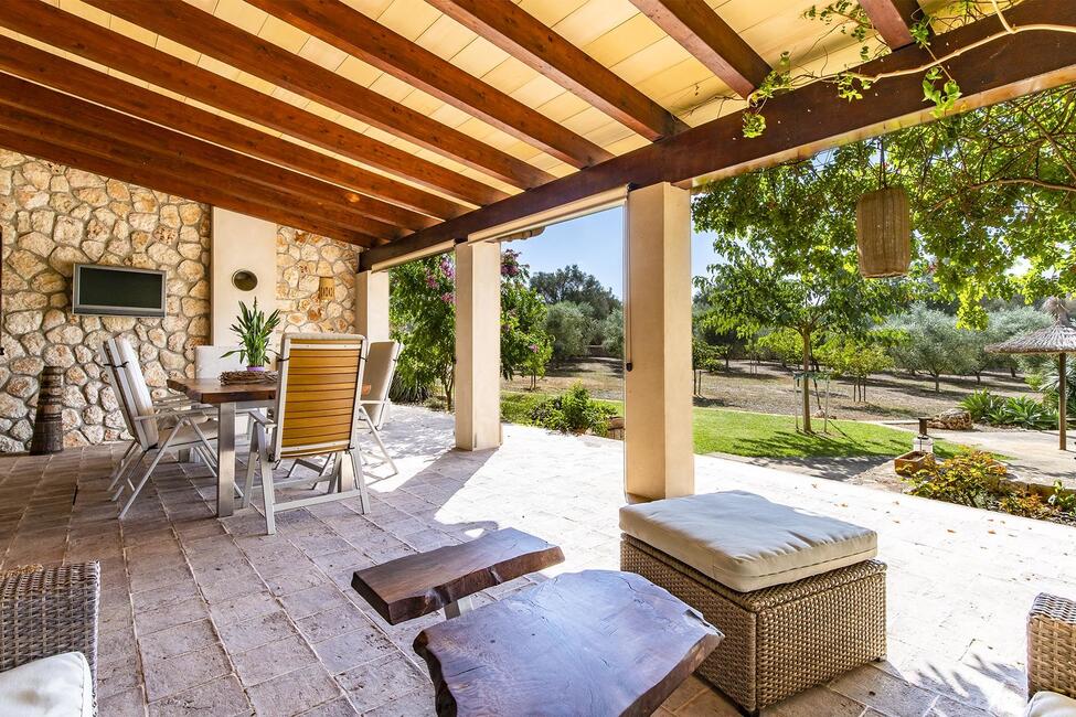 Beautiful finca with pool, great views and lots of privacy in Ariany
