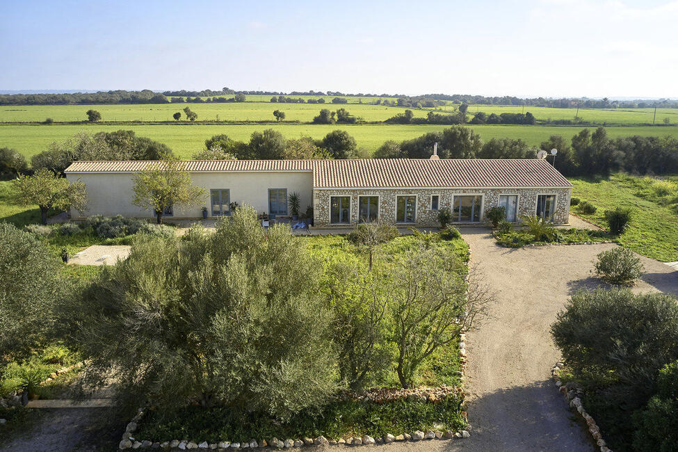 Fabelhafte, von Natur umgebene Finca mit Pool in Campos
