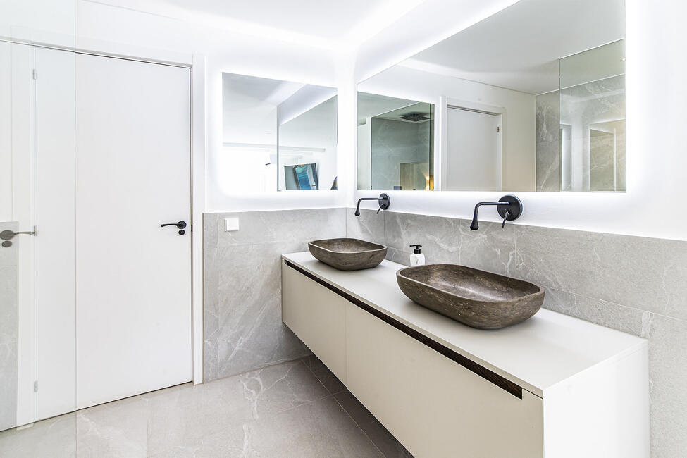 Herrliches Apartment in 1. Meereslinie, mit direktem Meerzugang in Cala Llamp