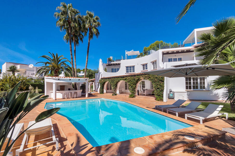 Villa in 2. Meereslinie mit fantastischem Meerblick in Sol de Mallorca