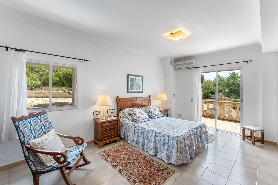 Traditionelle Villa mit Pool und Strandnähe in Arenal