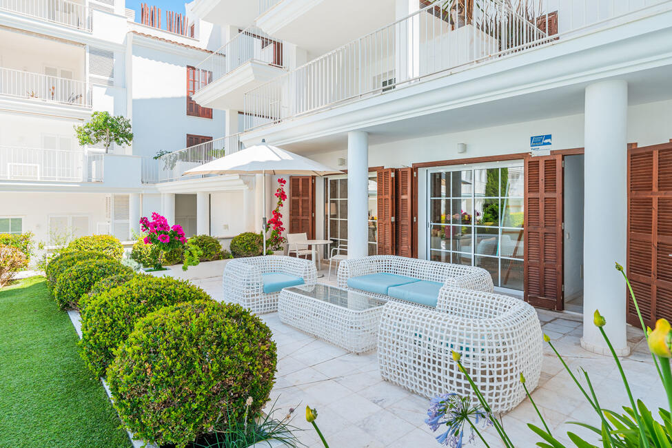 Luxuriöses Erdgeschoss-Apartment mit Gemeinschaftspool in Porto Cristo