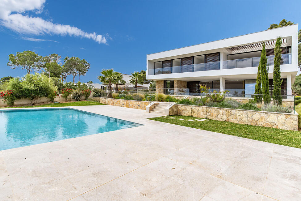 Neubau-Luxusvilla mit wunderschönem Meerblick in Sol de Mallorca