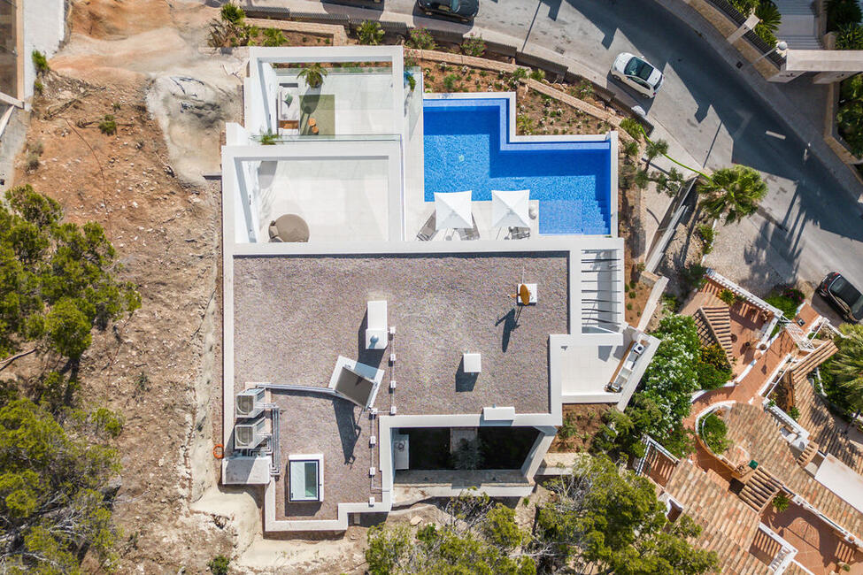 Moderne Luxus-Villa mit Meerblick in perfekter Lage in Puerto Andratx