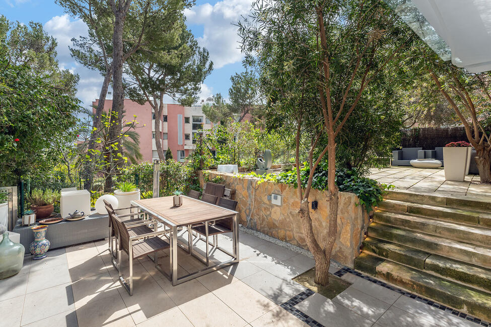 Fantastic ground floor apartment with garden and sunny terraces in Sol de Mallorca