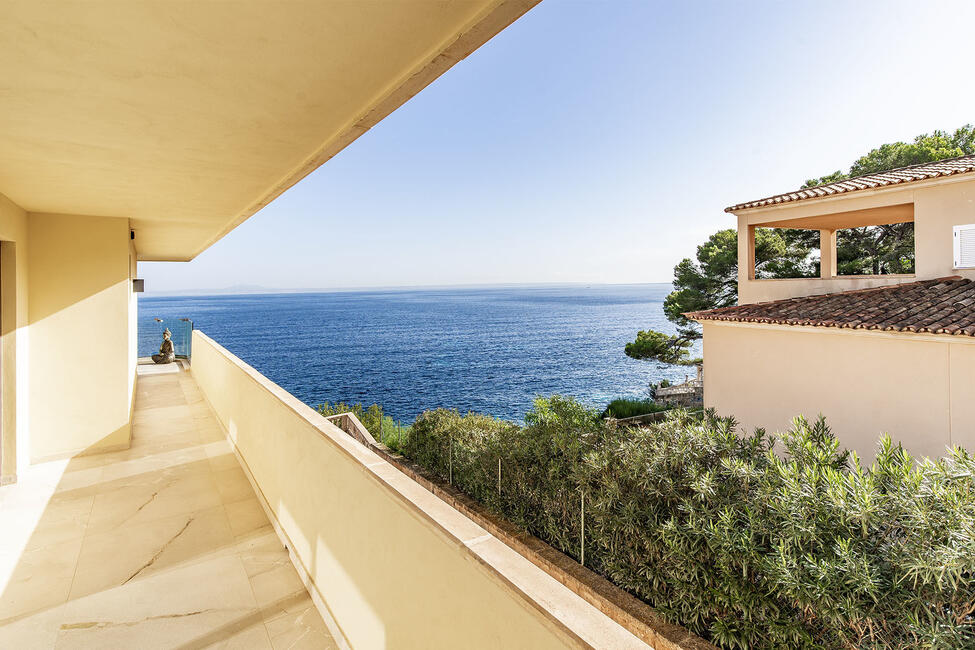 Luxus-Penthouse mit fantastischem Meerblick in Cala Vinyas