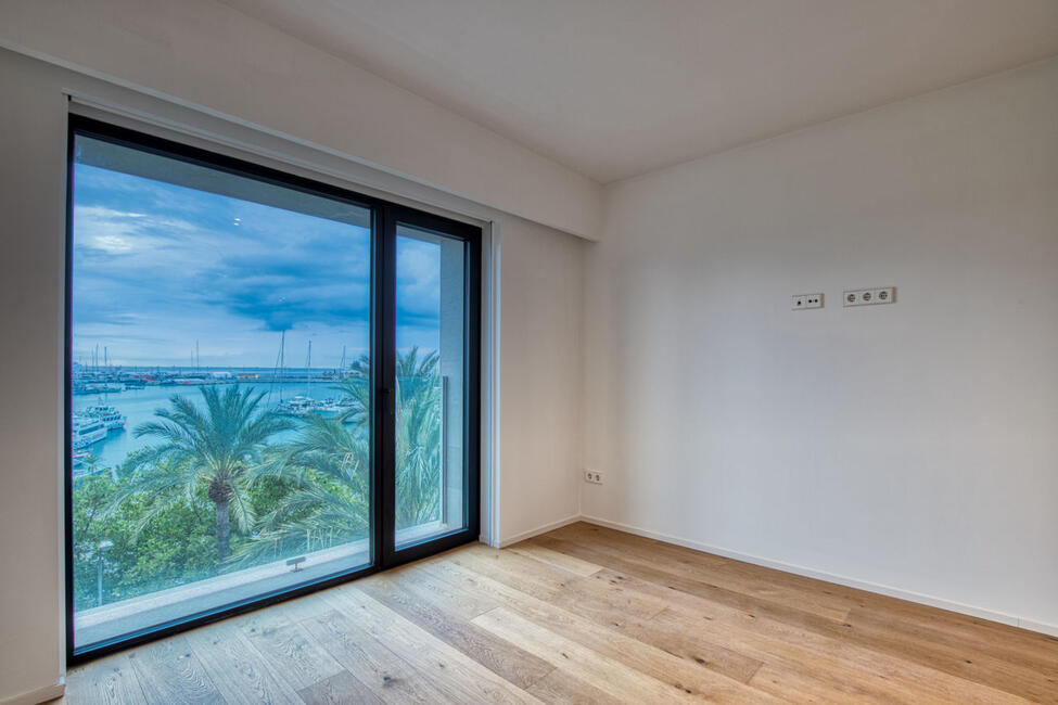 Luxus-Apartment in erster Meereslinie mit Meerblick in Palma
