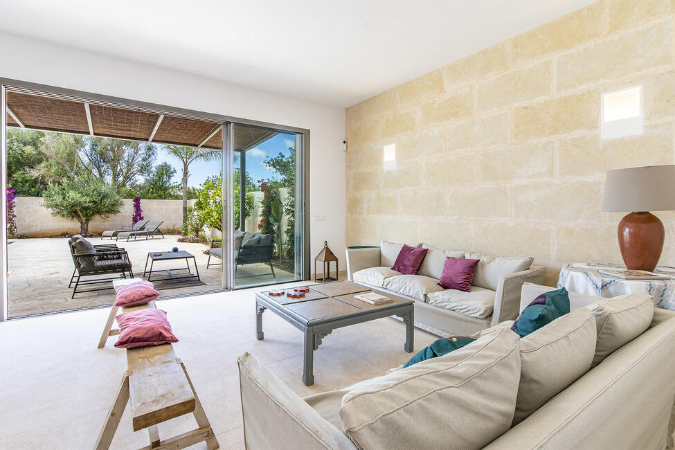 Attractive new built terraced house with pool in Ses Salines