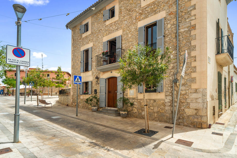 Spacious renovated mansion in the heart of Calvià