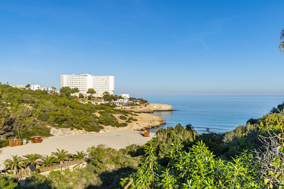 Meerblick Villa mit Pool und direkten Strandzugang in Cala Murada