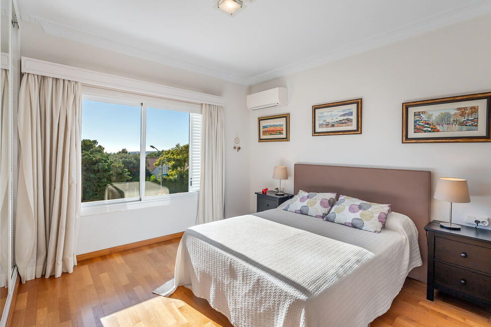 Fantastische Villa mit Gästeapartment und Teilmeerblick in Costa d’en Blanes