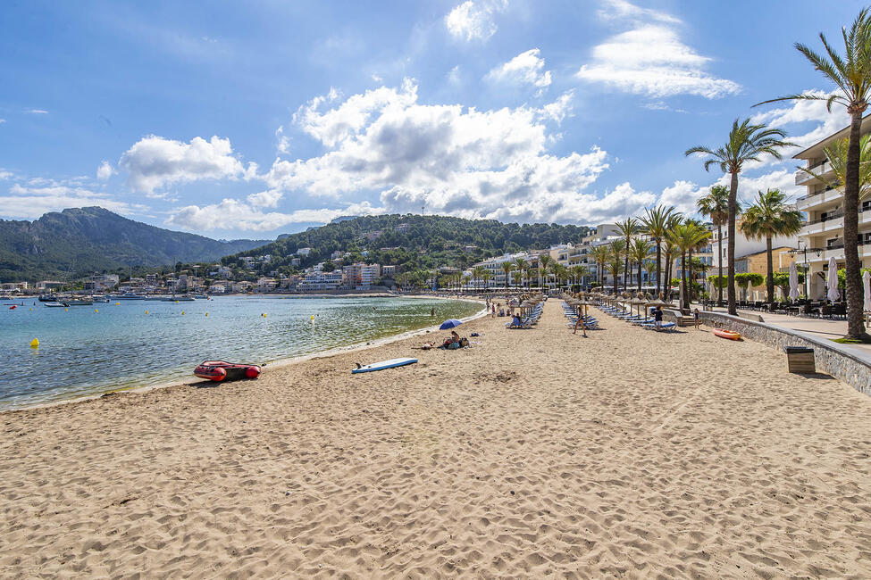 Schönes Apartment in Meeresnähe mit seitlichem Meerblick in Puerto Soller