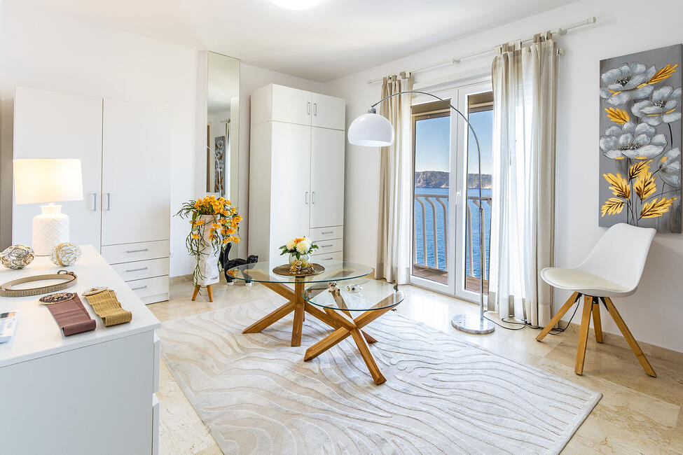 Fantastisches Penthouse in erster Meereslinie in Nova Santa Ponsa