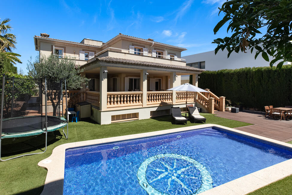Attraktive und möblierte Villa mit erfrischendem Pool in La Vileta