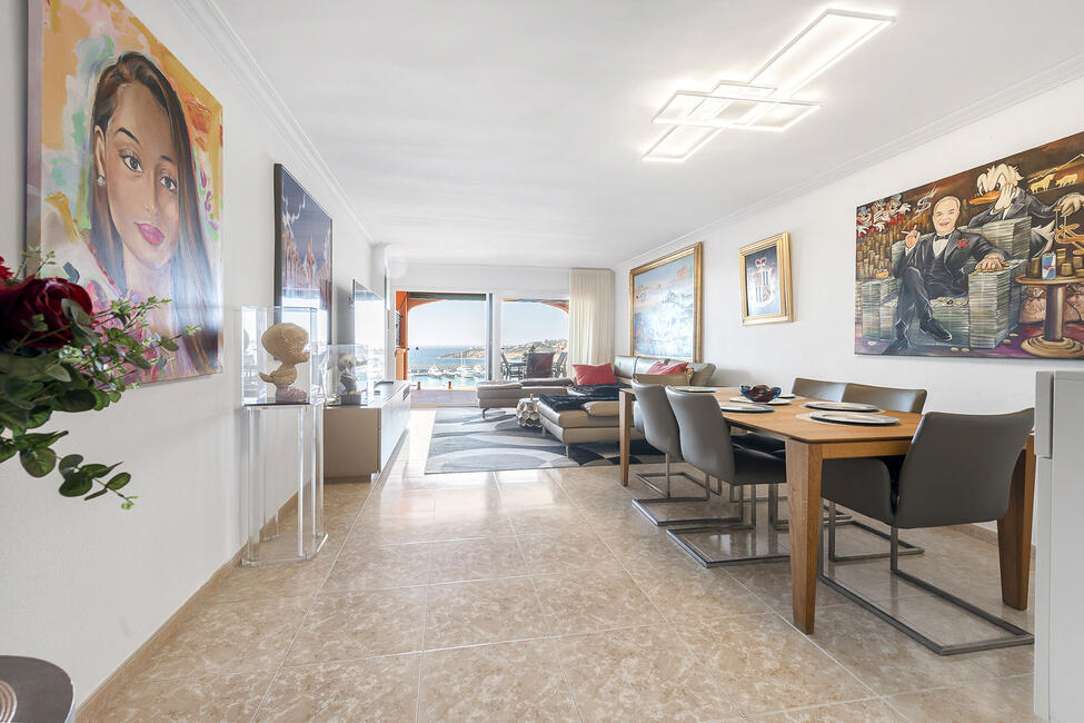 Apartment mit spektakulärem Hafen- und Meerblick in Port Adriano