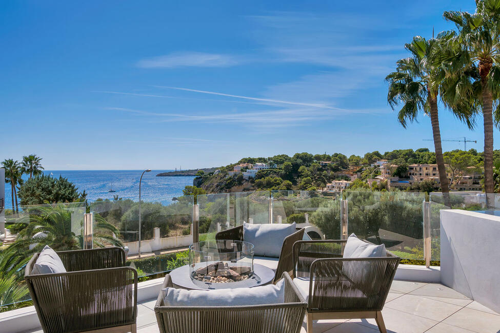 Villa in 2. Meereslinie mit fantastischem Meerblick in Sol de Mallorca