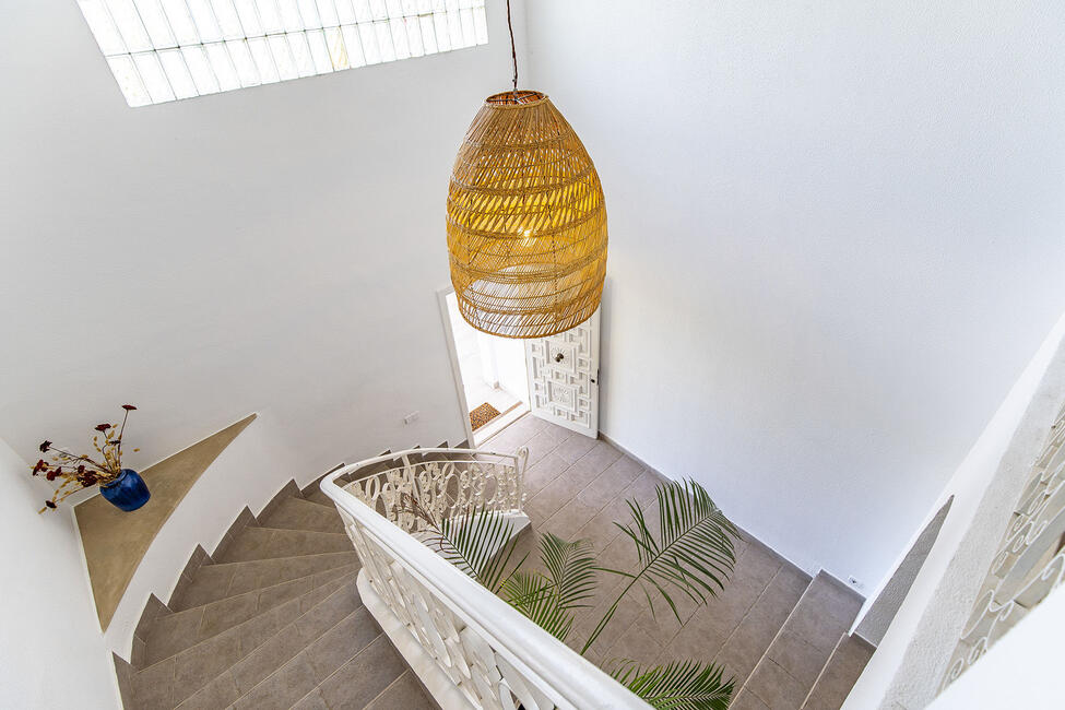Mediterrane, renovierungsbedürftige Villa mit Pool, in Strandnähe in Palmanova