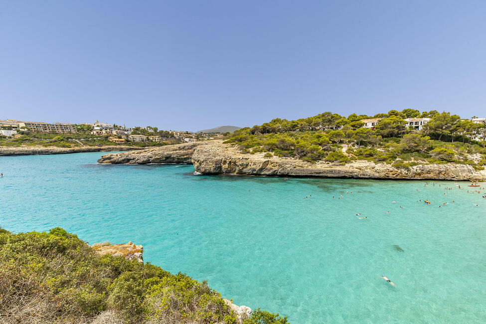 Schöne Villa in 1. Meereslinie mit Ferienlizenz in der Nähe von Porto Cristo