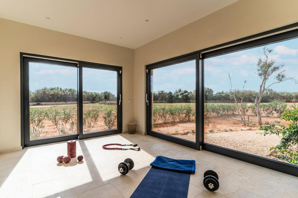 Sensationelle Neubau-Finca mit Pool in Campos