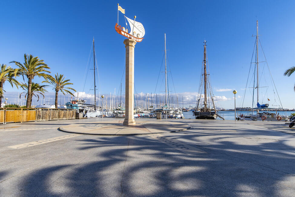 Modernes Apartment in 1. Meereslinie am Paseo Marítimo in Palma