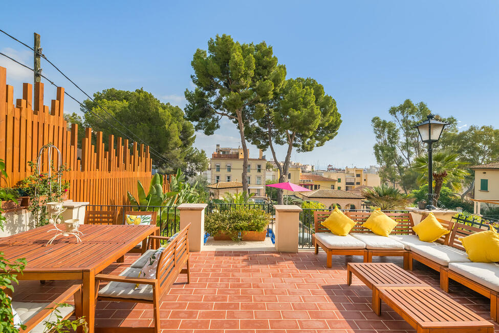 Wunderschöner Stadtpalast mit Pool und Hafenblick in Palma – Son Armadams