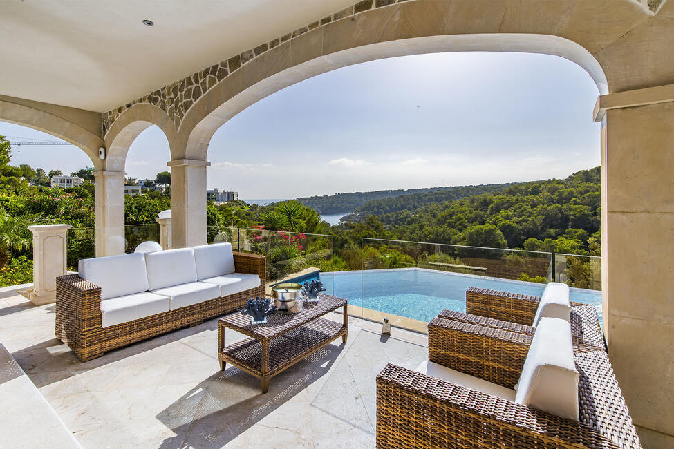 Wunderschöne Villa mit Meerblick und Fahrstuhl in Sol de Mallorca