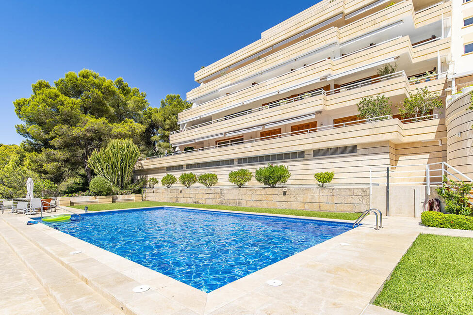 Tolles Apartment mit herrlichem Meerblick und Gemeinschaftspool in Cas Catalá