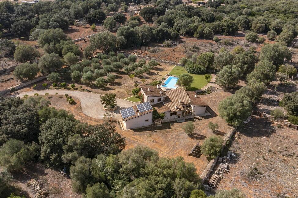 Beautiful finca with pool, great views and lots of privacy in Ariany