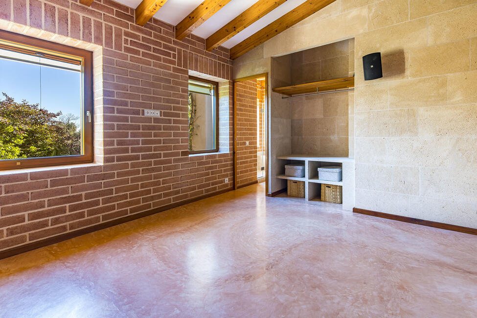 Ökologisch nachhaltige Finca mit Ferienvermietungslizenz in Llucmajor