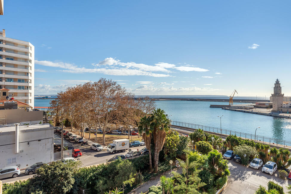 Attraktives Apartment mit Meerblick in der Nähe des Porto Pi in Palma
