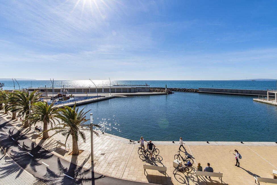 Maravilloso ático en 1ª línea de mar con espectaculares vistas al mar en Portixol