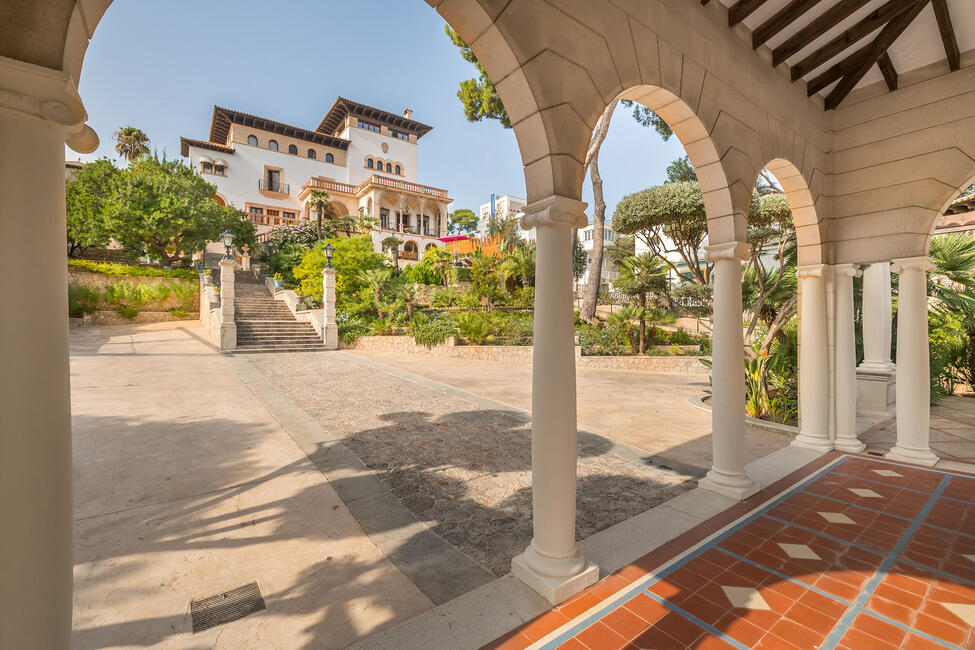 Wunderschöner Stadtpalast mit Pool und Hafenblick in Palma – Son Armadams