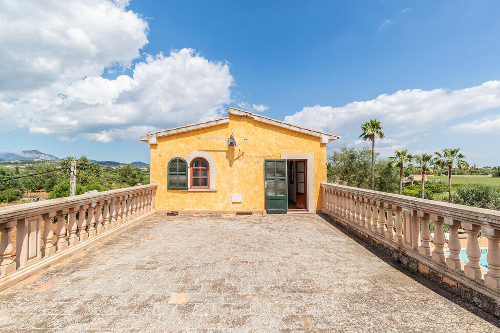 Renovated finca with salt water pool in Santa Maria del Cami