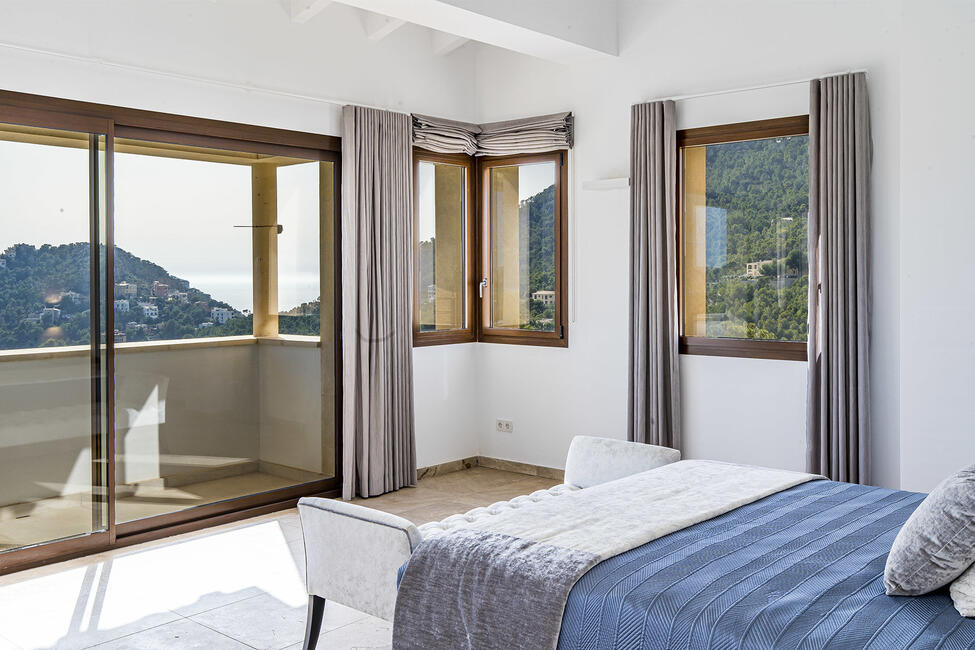 Spectacular finca with sensational sea and mountain views in Puerto Andratx