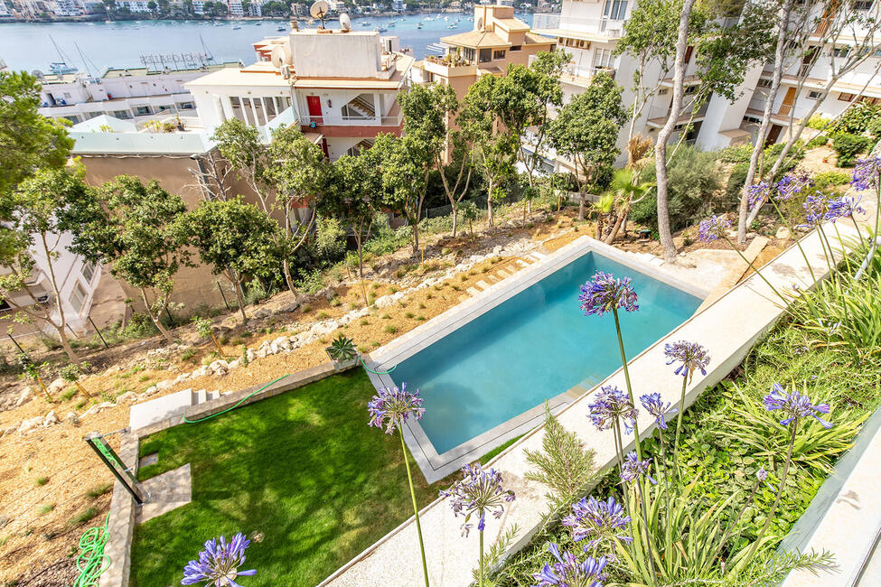 Luxuriöse Neubau-Villa mit Pool und Meerblick in Santa Ponsa