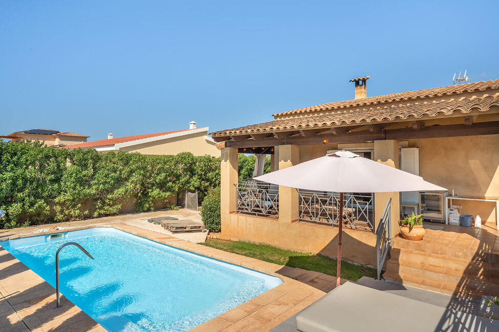 Sonniges Chalet mit Pool und Ferienvermietungslizenz in Sa Rápita