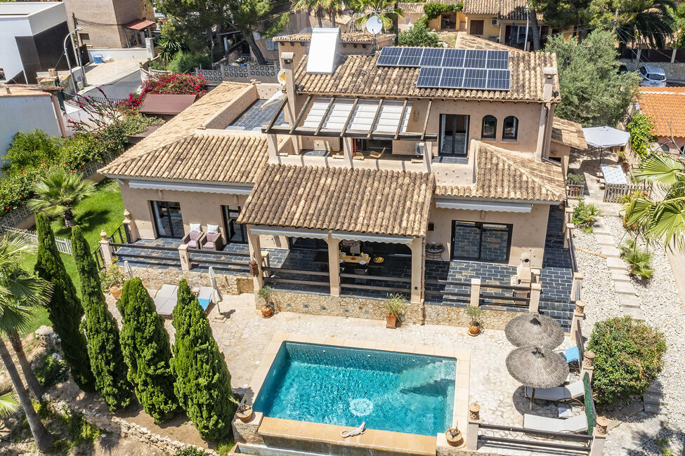 Gepflegte Villa mit Pool und fussläufig zum Meer Costa de la Calma