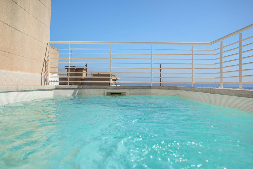 Grossartiges Penthaus mit Meerblick und privatem Pool in Palma