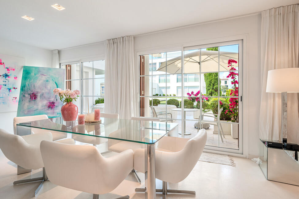 Luxuriöses Erdgeschoss-Apartment mit Gemeinschaftspool in Porto Cristo