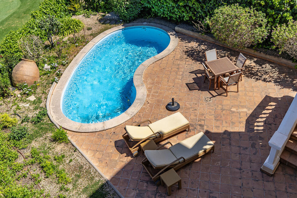 Adosado mediterráneo con piscina privada en el campo de golf de Camp de Mar