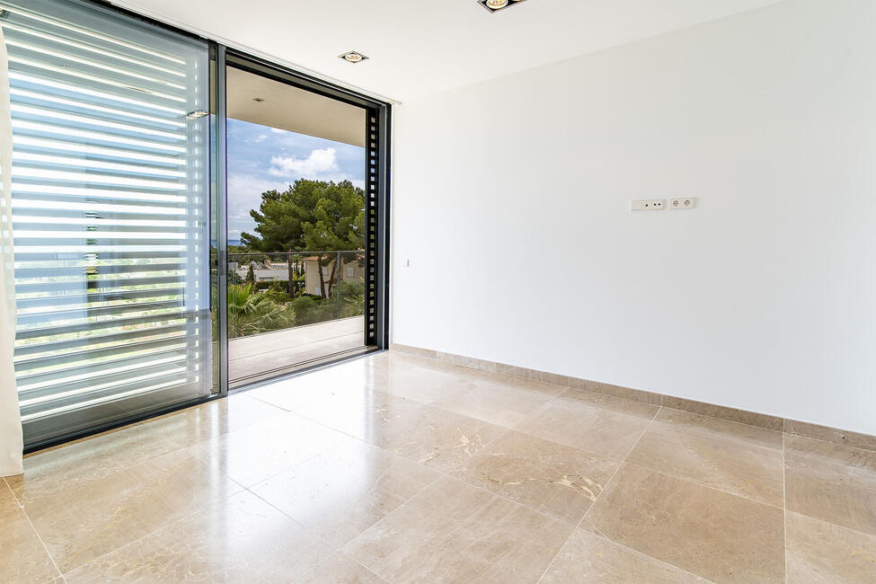 Neubau-Luxusvilla mit wunderschönem Meerblick in Sol de Mallorca
