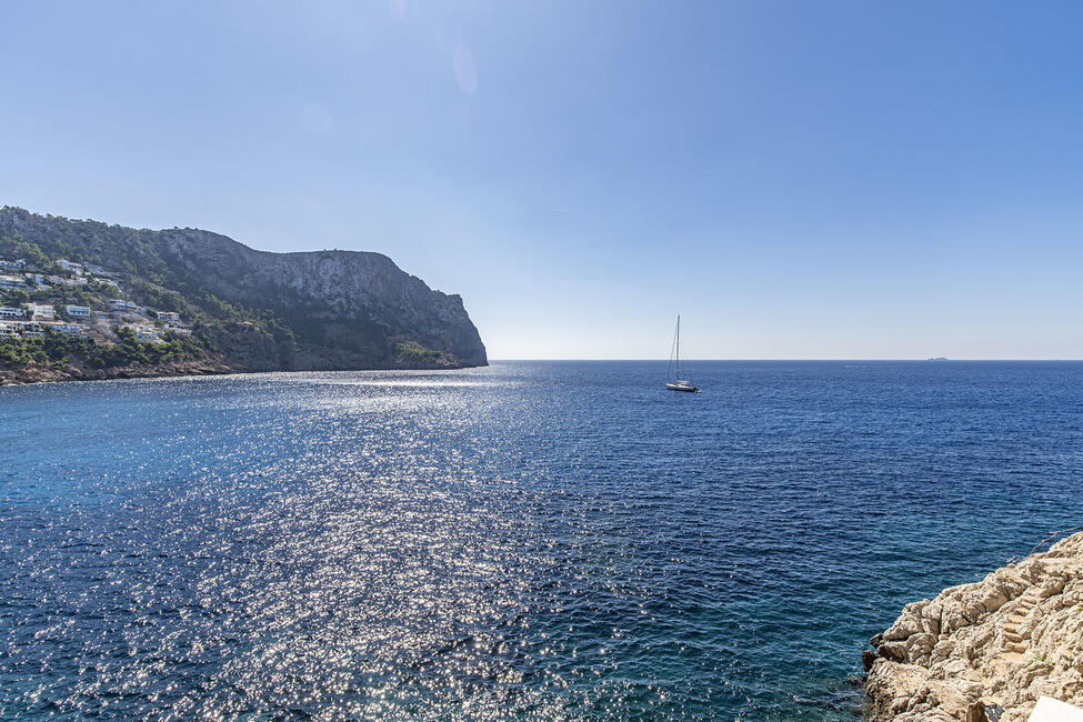 Herrliches Apartment in 1. Meereslinie, mit direktem Meerzugang in Cala Llamp